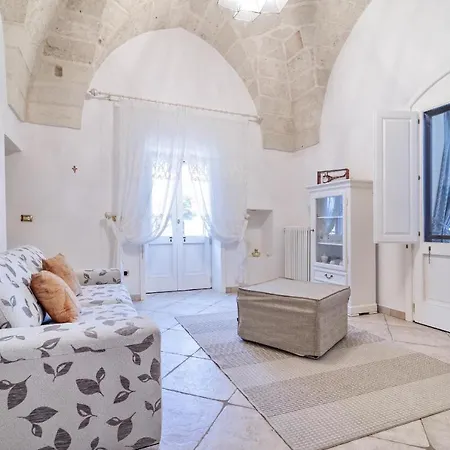 Menhir Villa *